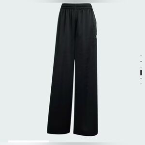 ADICOLOR SATIN WIDE LEG
TRACK PANTS